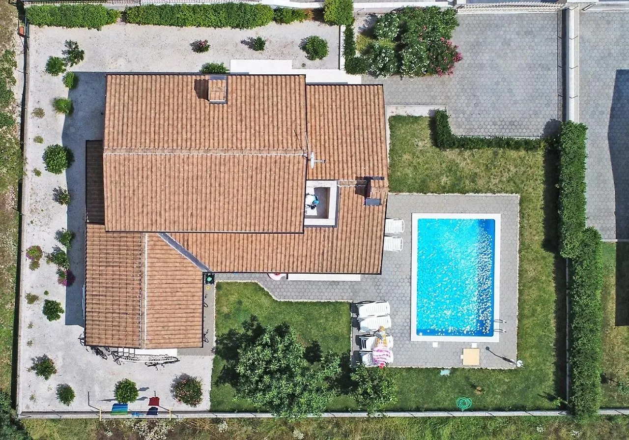 Villa Paris III Radetici Croatia