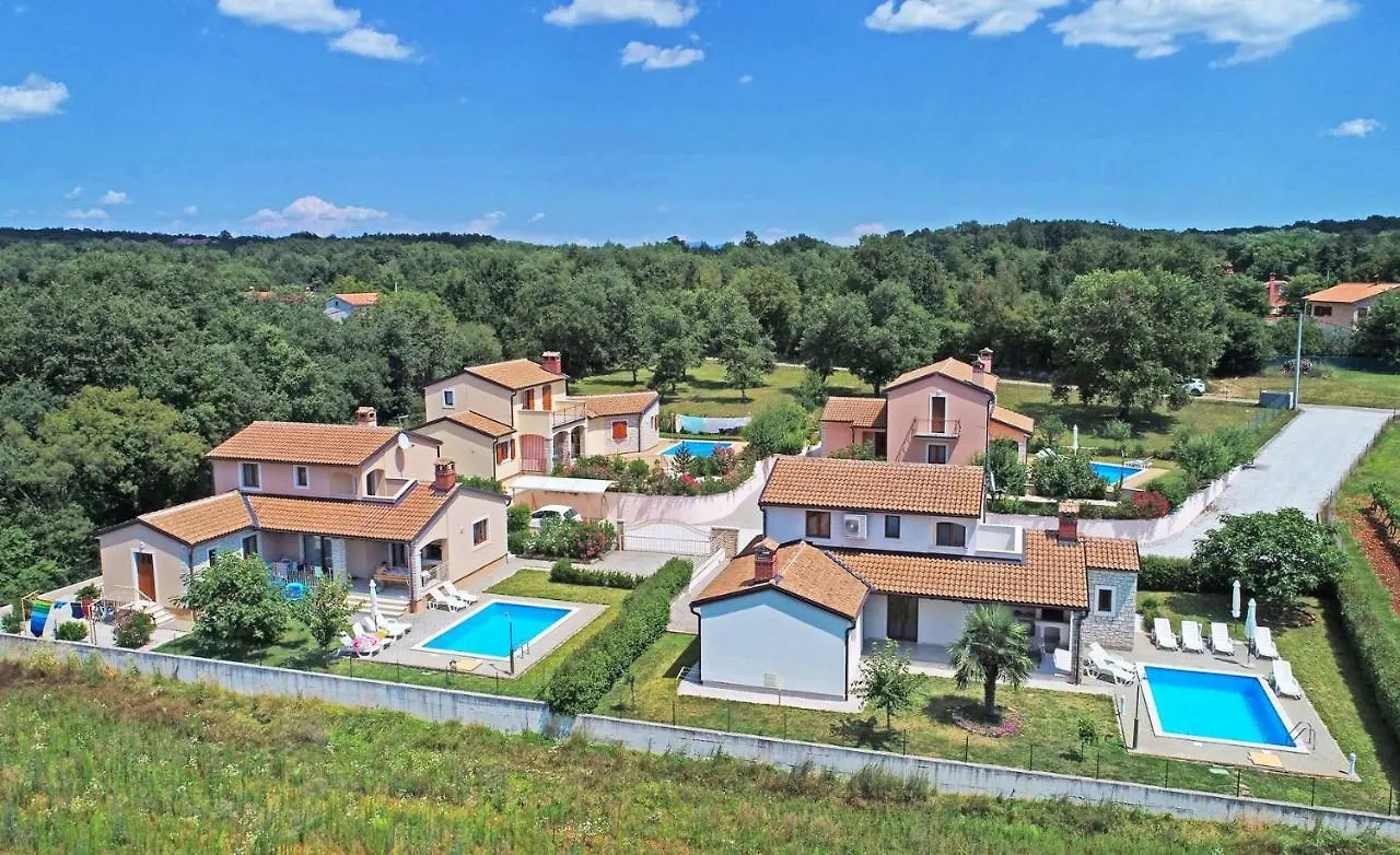 Villa Paris III Radetici